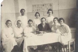 Б.Н. Страдомский с учениками (1926г.)