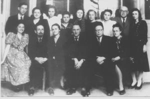 1933 год. Сотрудники кафедры. Профессор Воронов А.С. четвёртый в первом ряду